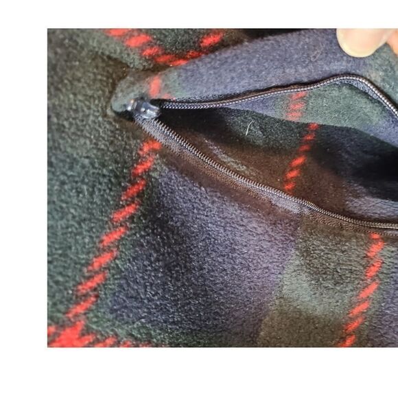 CNIOUTDOORS sz L plush zipfront plush jacket, 22" chest - Picture 7 of 9